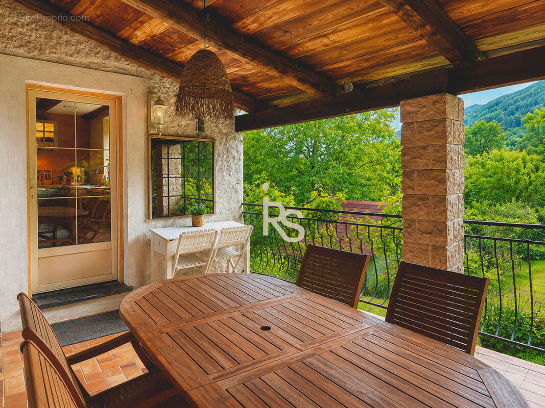 Maison à VALGORGE