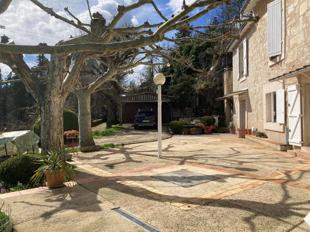 terrasse - Maison à CAHORS