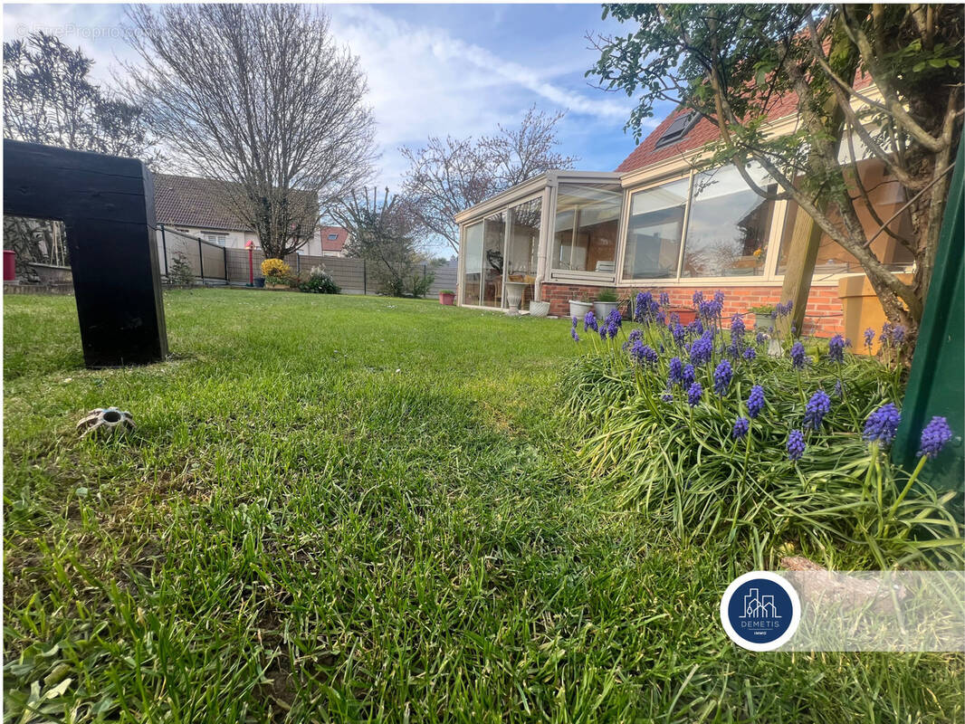 Maison à PRUILLE-LE-CHETIF