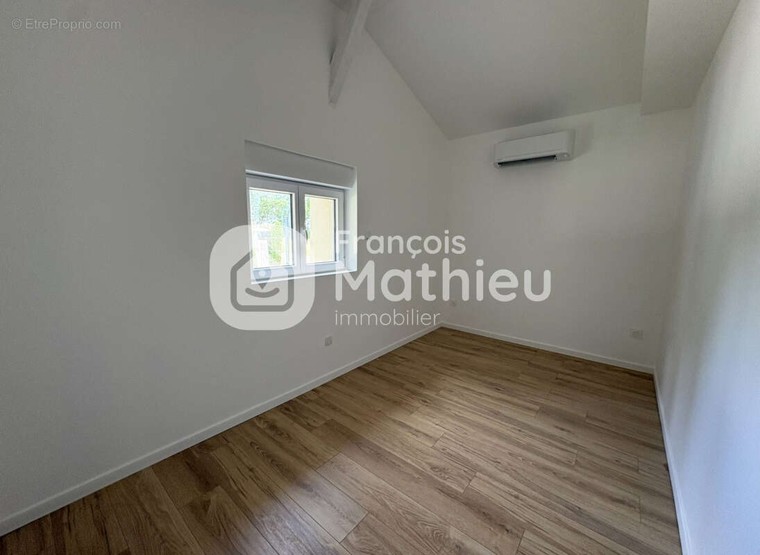 Maison à VILLARS-LES-DOMBES