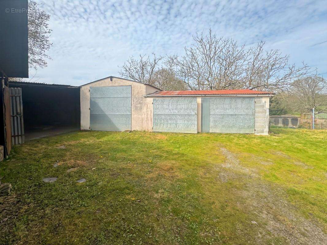 Maison à SAINT-AUBIN-DES-CHATEAUX