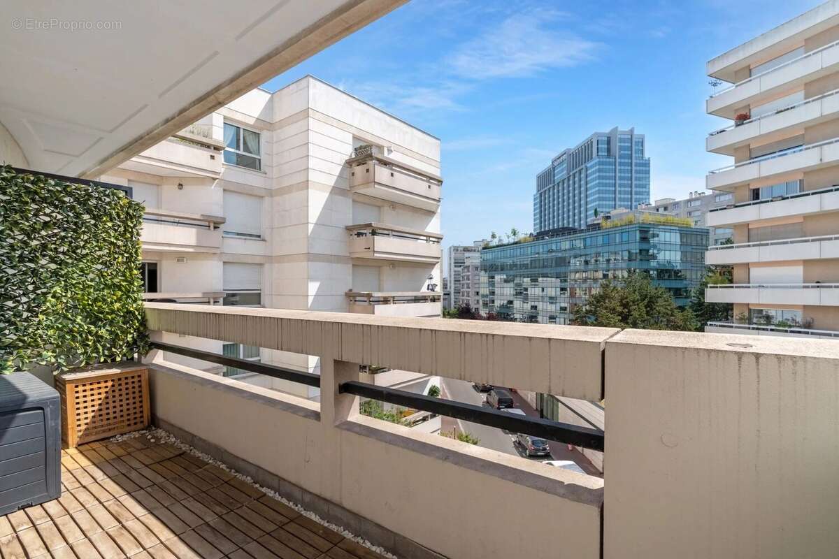 Appartement à LEVALLOIS-PERRET