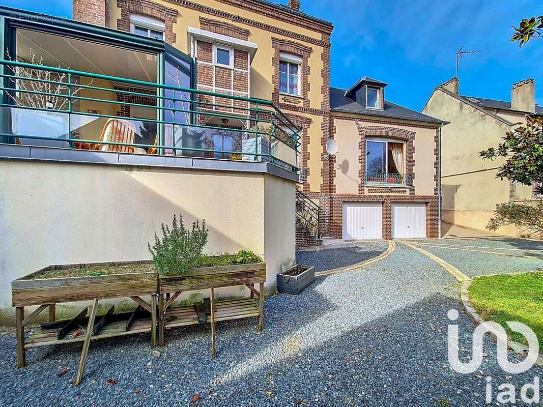 Photo 2 - Maison à SAINT-PIERRE-DU-VAUVRAY