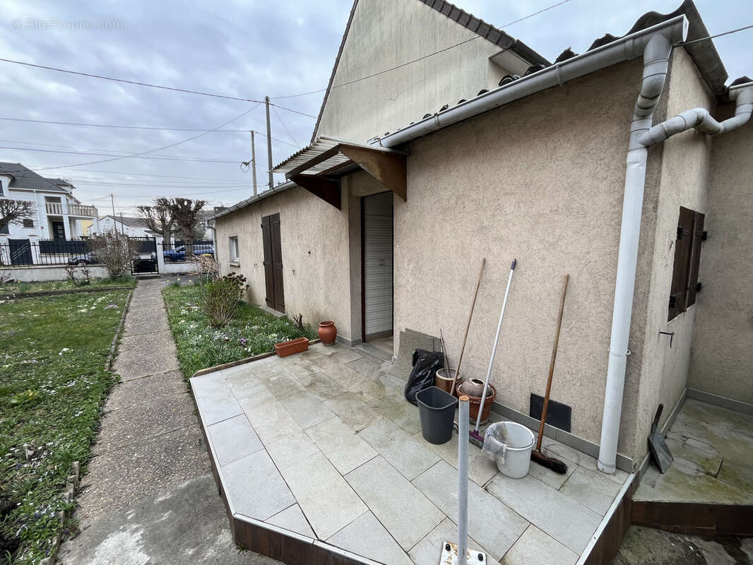 Maison à PARAY-VIEILLE-POSTE