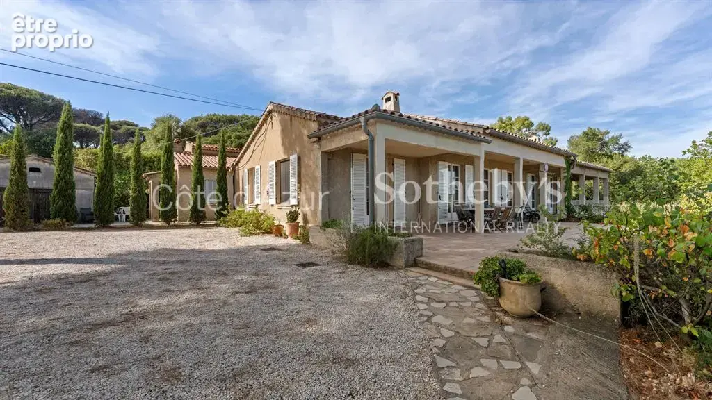 Ramatuelle, propriété à rénover avec vue mer panoramique dans le secteur des Marres - photo 13