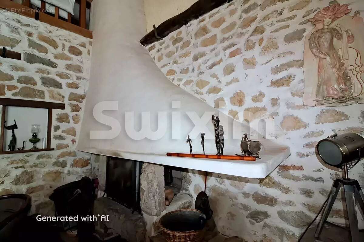 Maison à LA CHAPELLE-DU-MONT-DU-CHAT