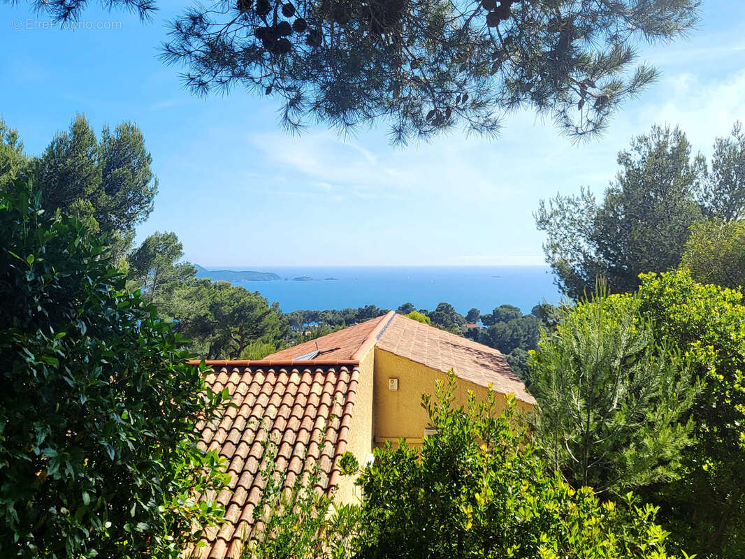 Maison à HYERES