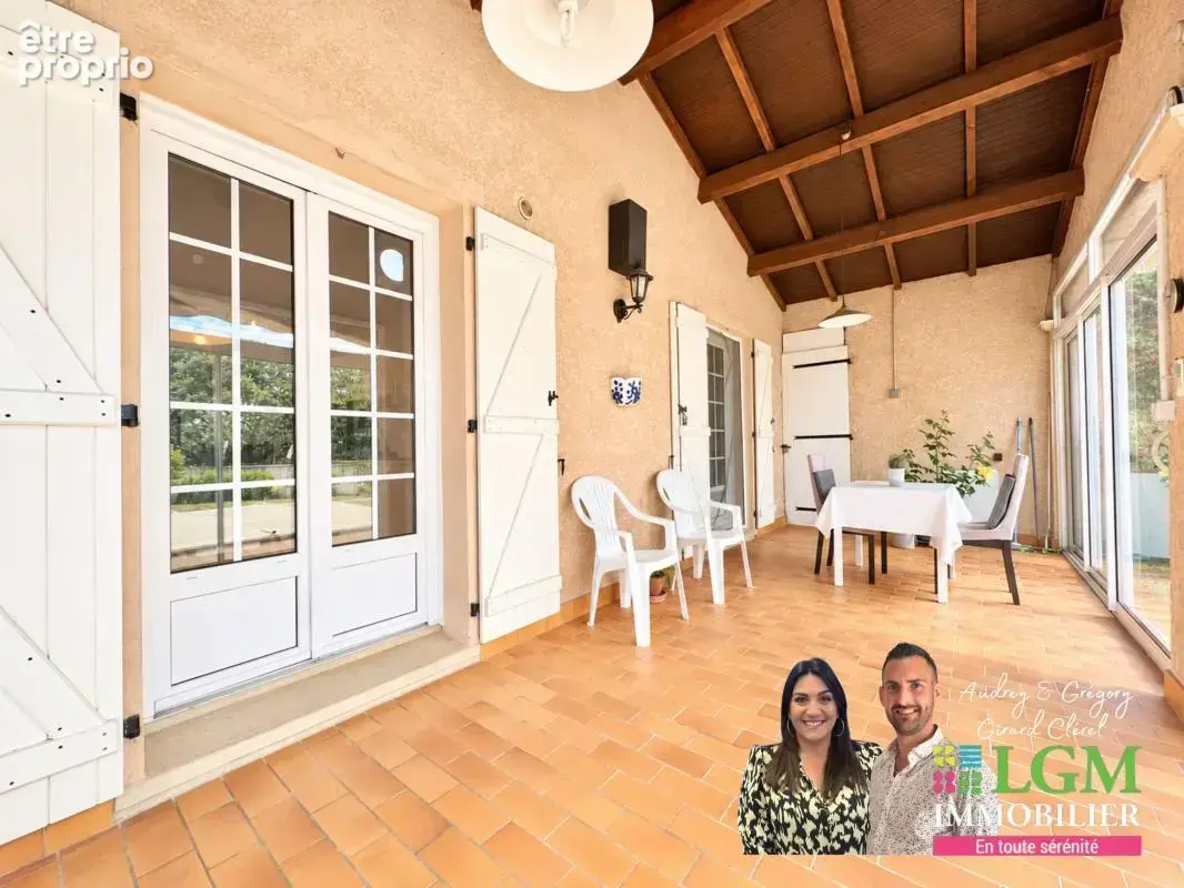 FABRÈGUES – 165 m² • 5 chambres • Piscine • Plus de 1000 m² au calme absolu - photo 10