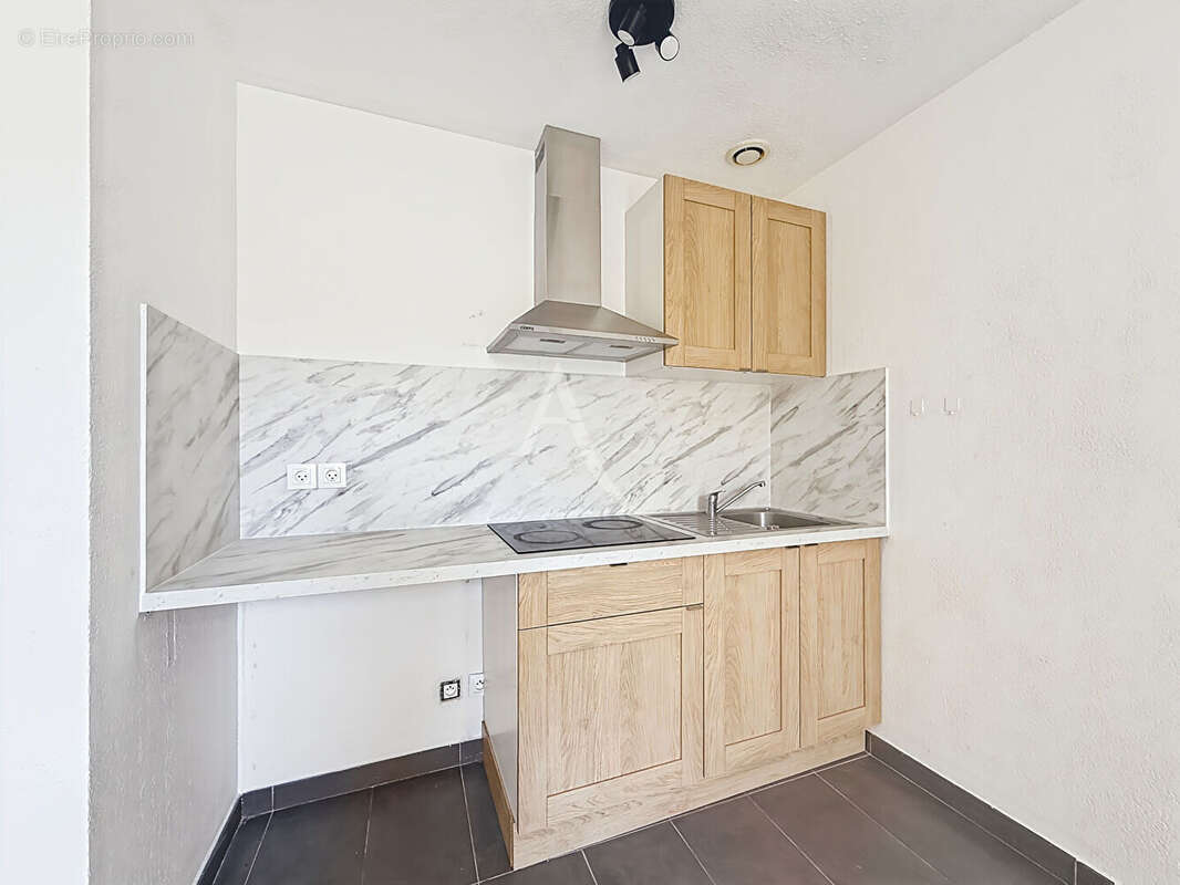 Studio  à Cannes avec  30m²  de toit terrasse - photo 3