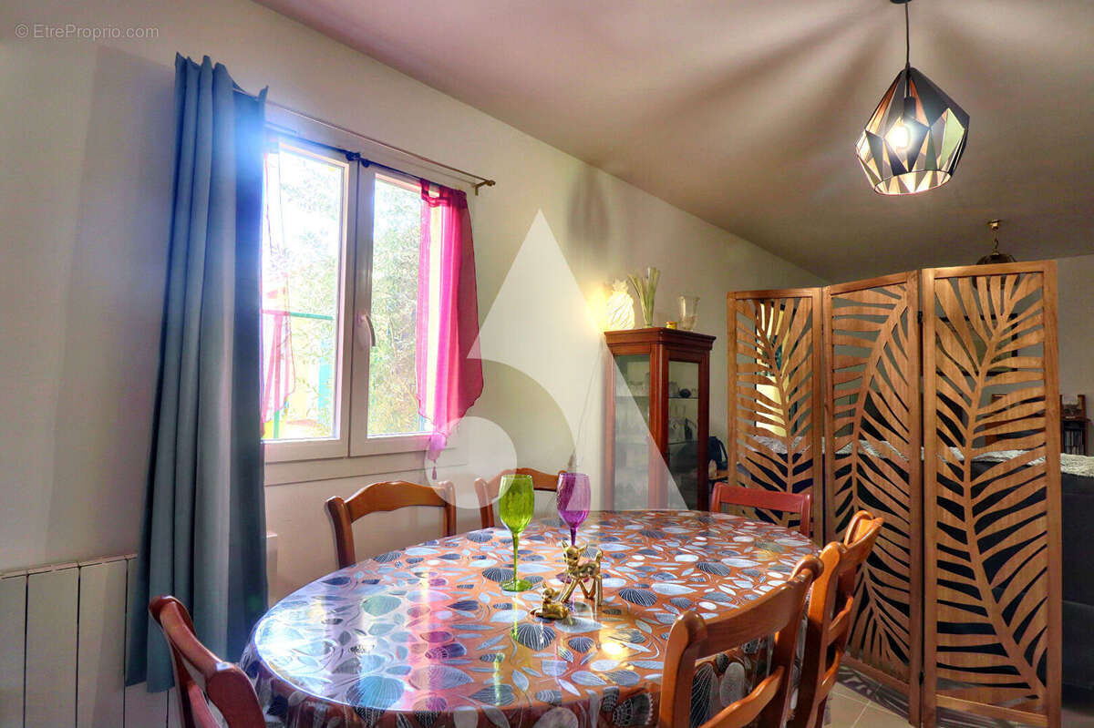 Appartement à SAINT-MAXIMIN-LA-SAINTE-BAUME