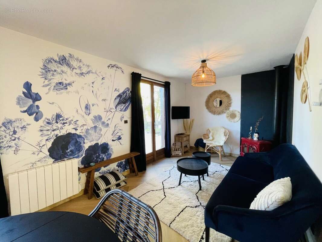 Maison à MONTSAUCHE-LES-SETTONS