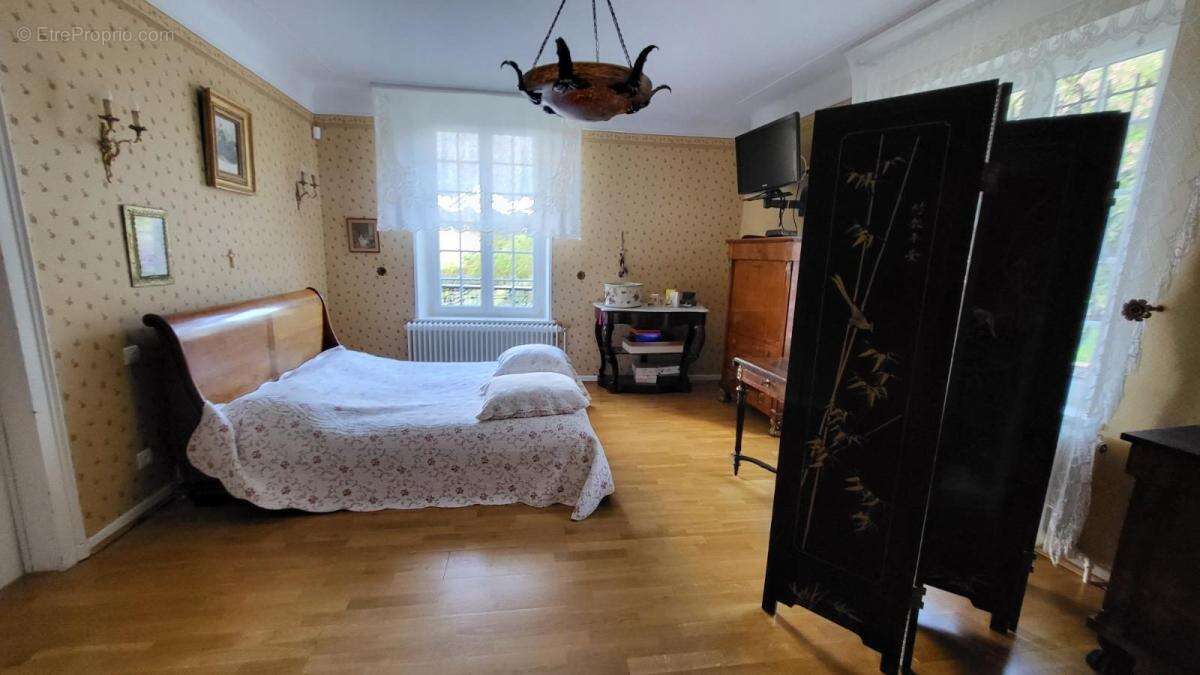 Maison à PIERRE-LA-TREICHE