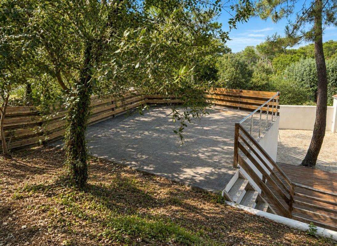 Maison à vendre à Chaucre – À seulement 500 mètres de la plage - photo 2