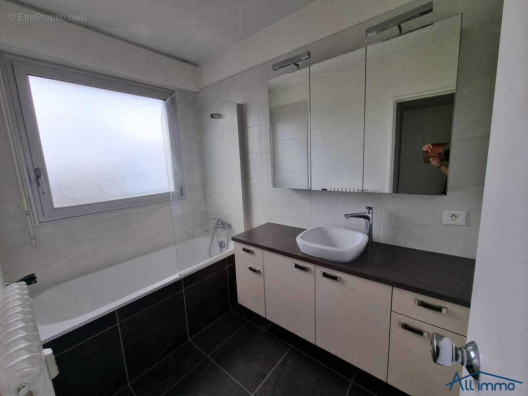 Appartement à SAINT-MAUR-DES-FOSSES