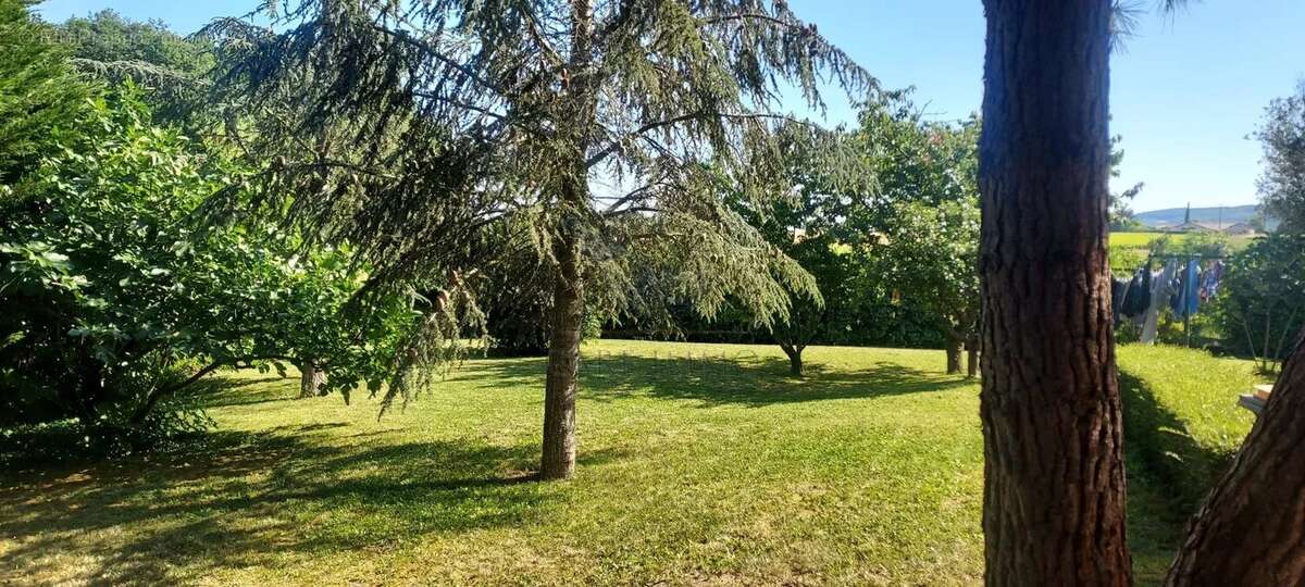 Appartement à LIERGUES