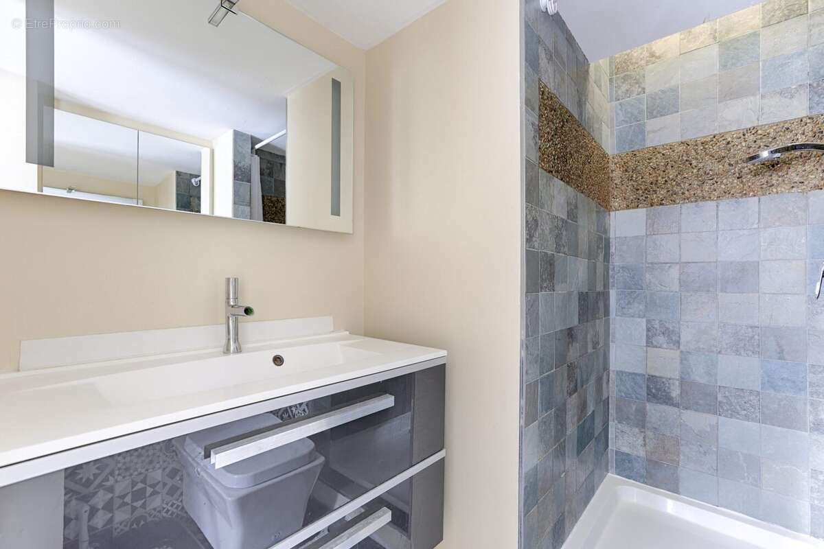 Appartement à PARIS-2E