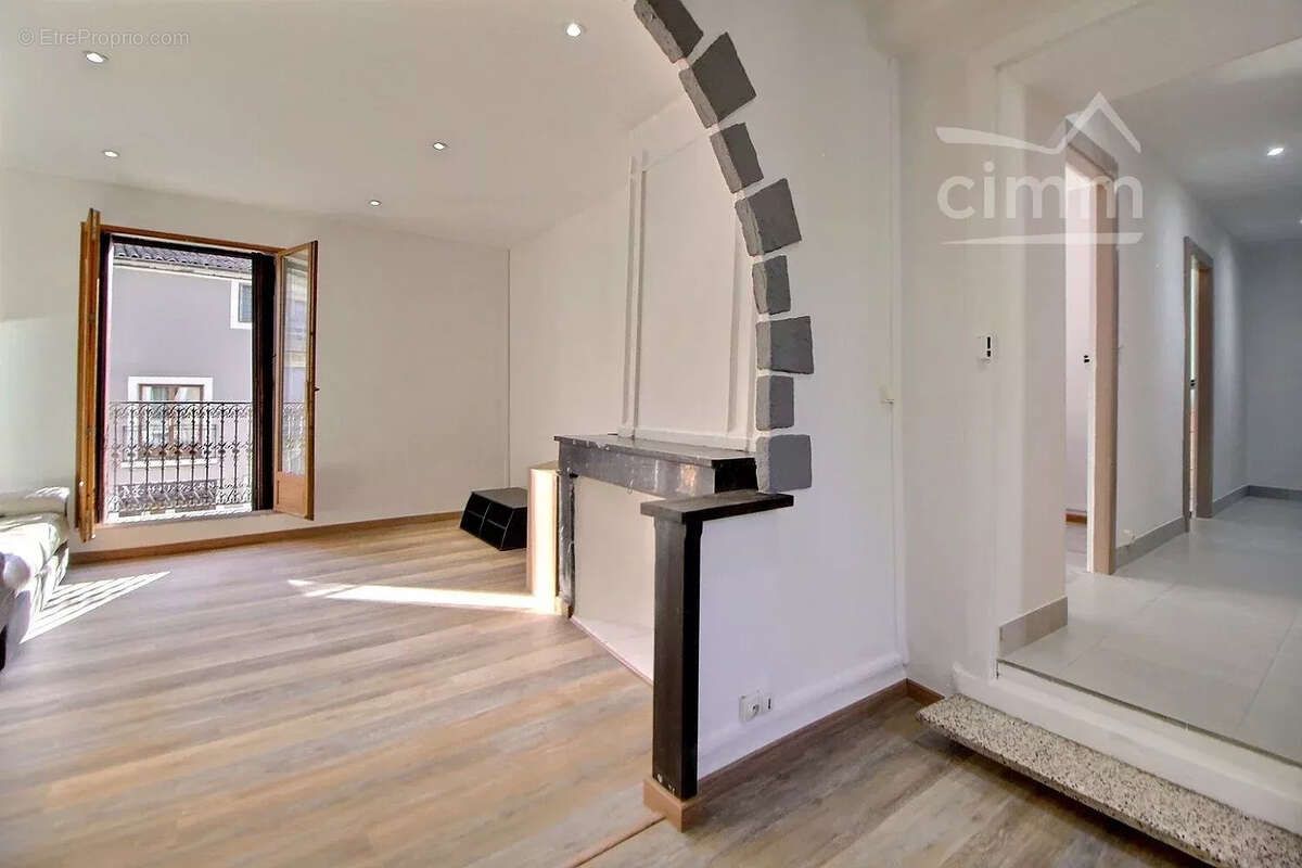 Appartement à MONTAGNAC