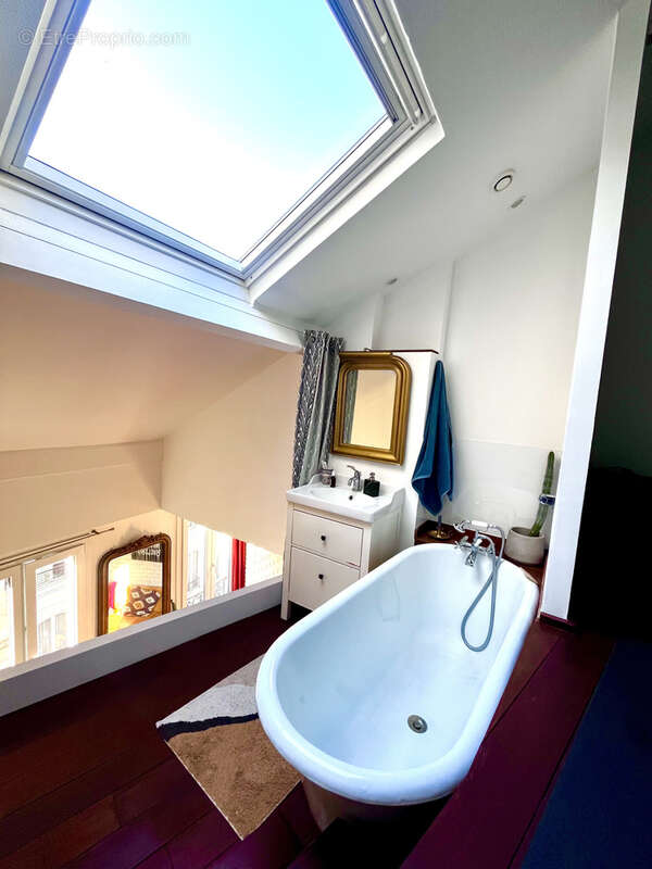 Appartement à PARIS-9E