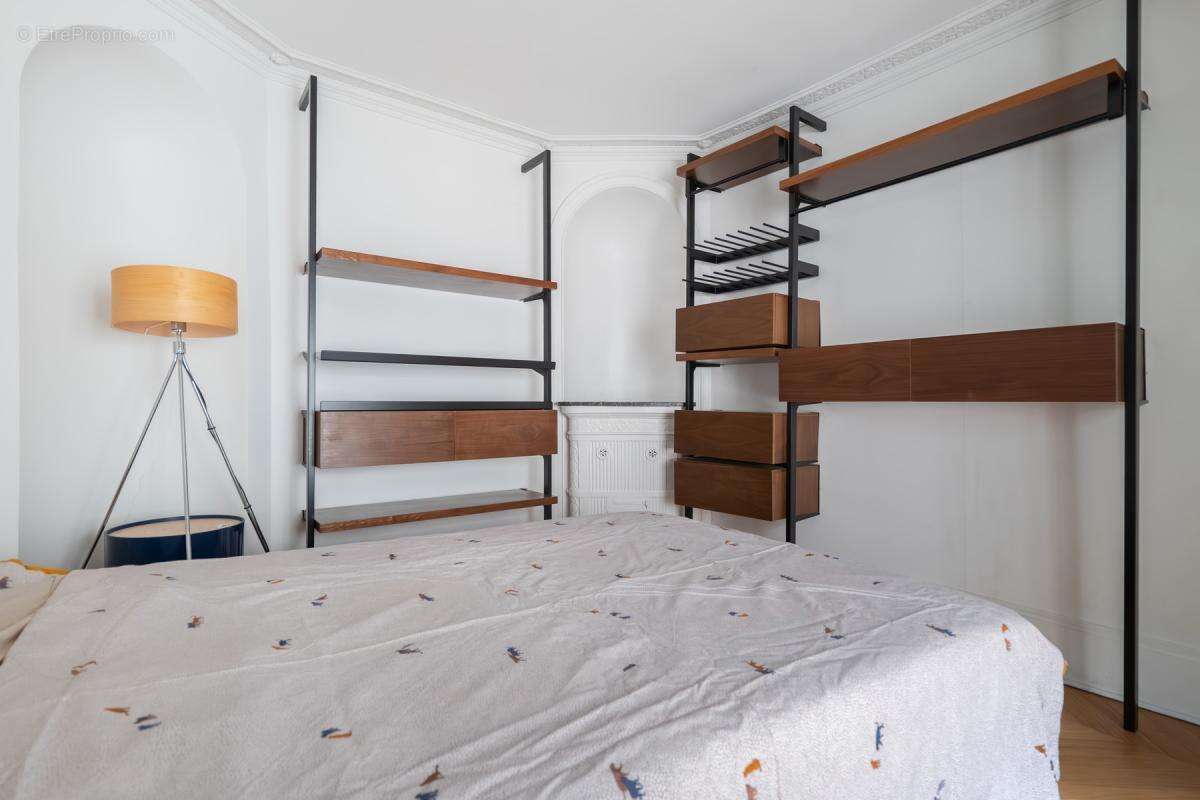 Appartement à PARIS-2E