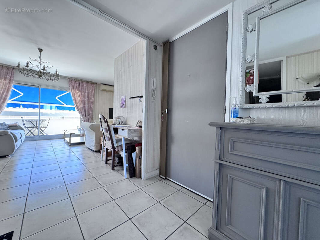 entrée - Appartement à MARSEILLE-9E