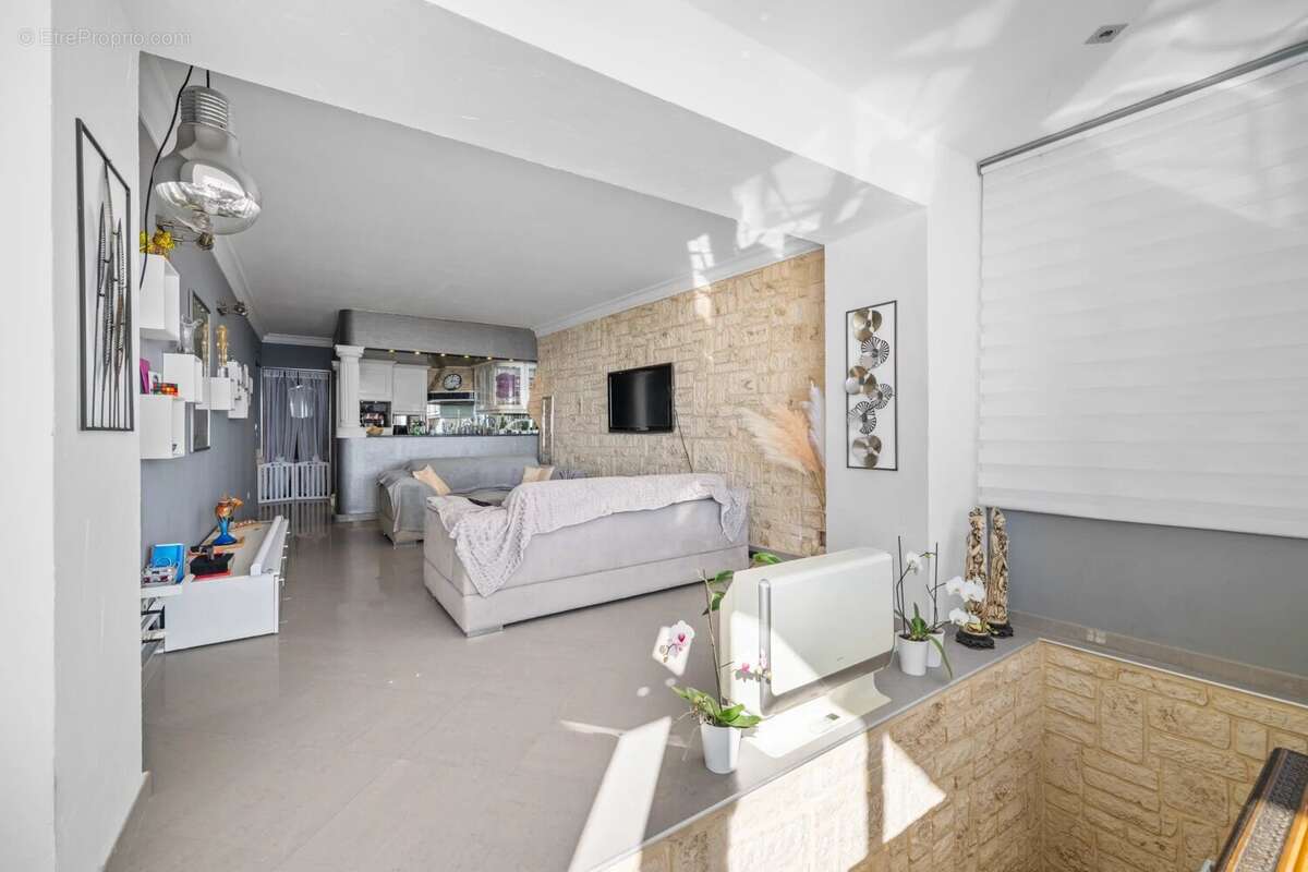 Appartement à CAP-D'AIL