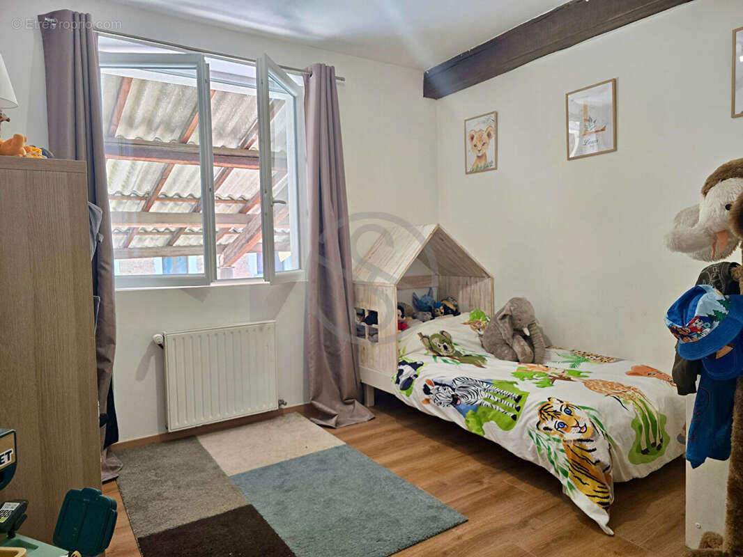 Maison à LA FRETTE