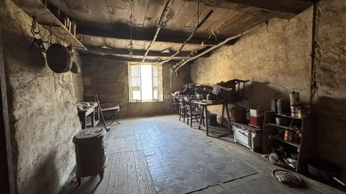 Maison à SOULAUCOURT-SUR-MOUZON