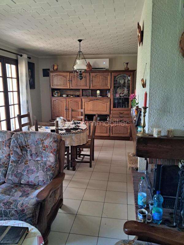 Jolie Villa sur Terrain de 2065 m² avec Vue Imprenable - photo 8