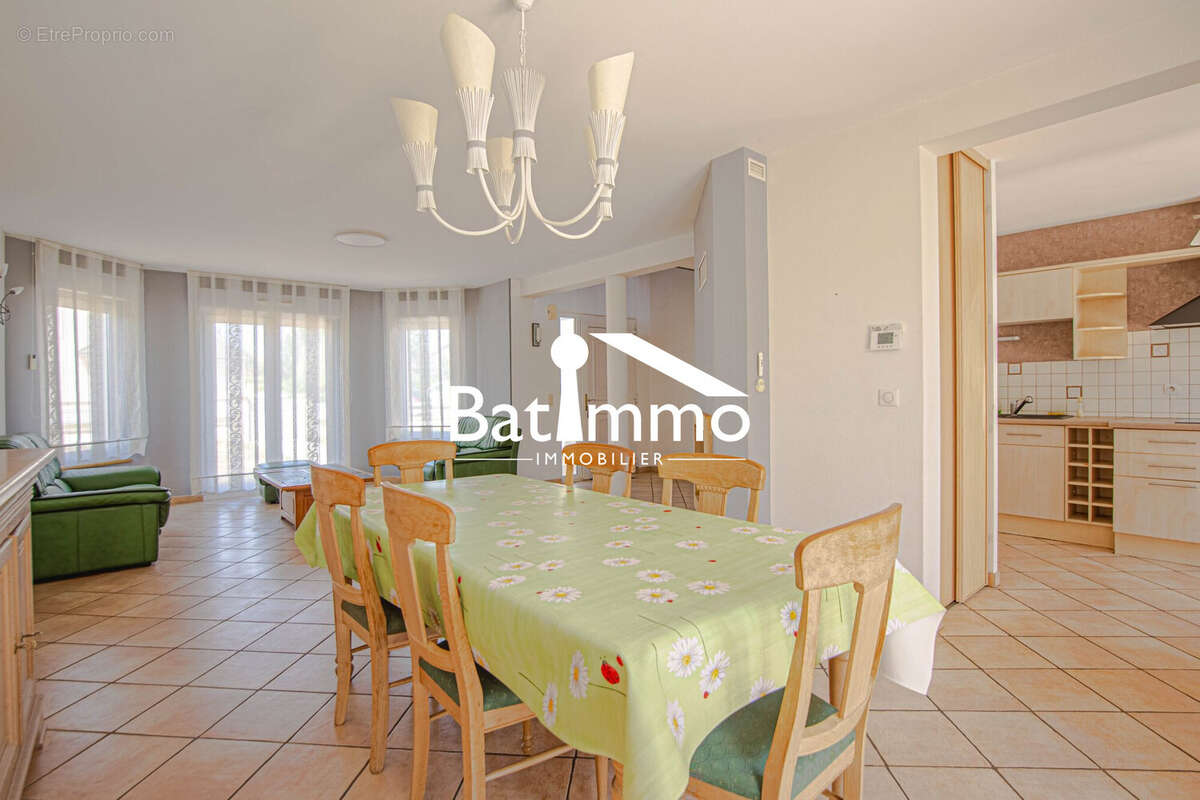 Maison 140 m² à Pournoy-La-Grasse  - photo 9