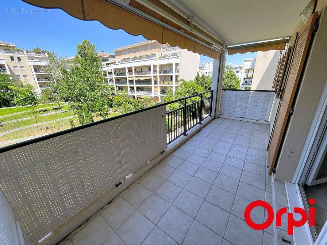 Appartement à MARSEILLE-11E