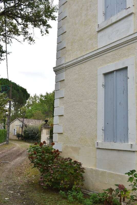 Maison à MOULIN-NEUF