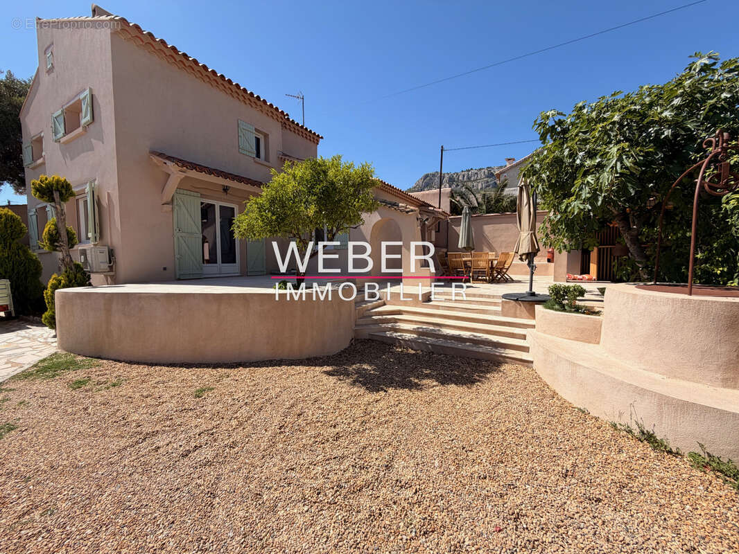 TOULON OUEST 4 CHEMINS - Maison 130 m2 - Piscine - Terrain 840 m2 - photo 2