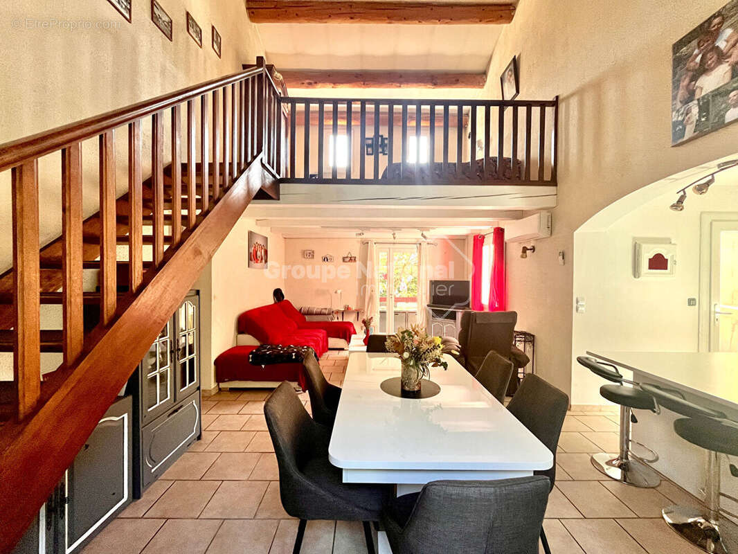 Maison 4 chambres + piscine & garage - photo 4