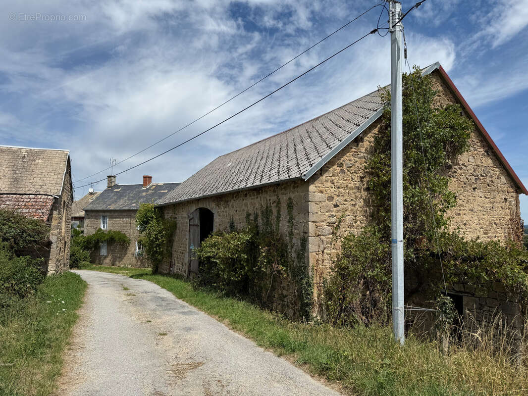 Maison à BUSSIERES