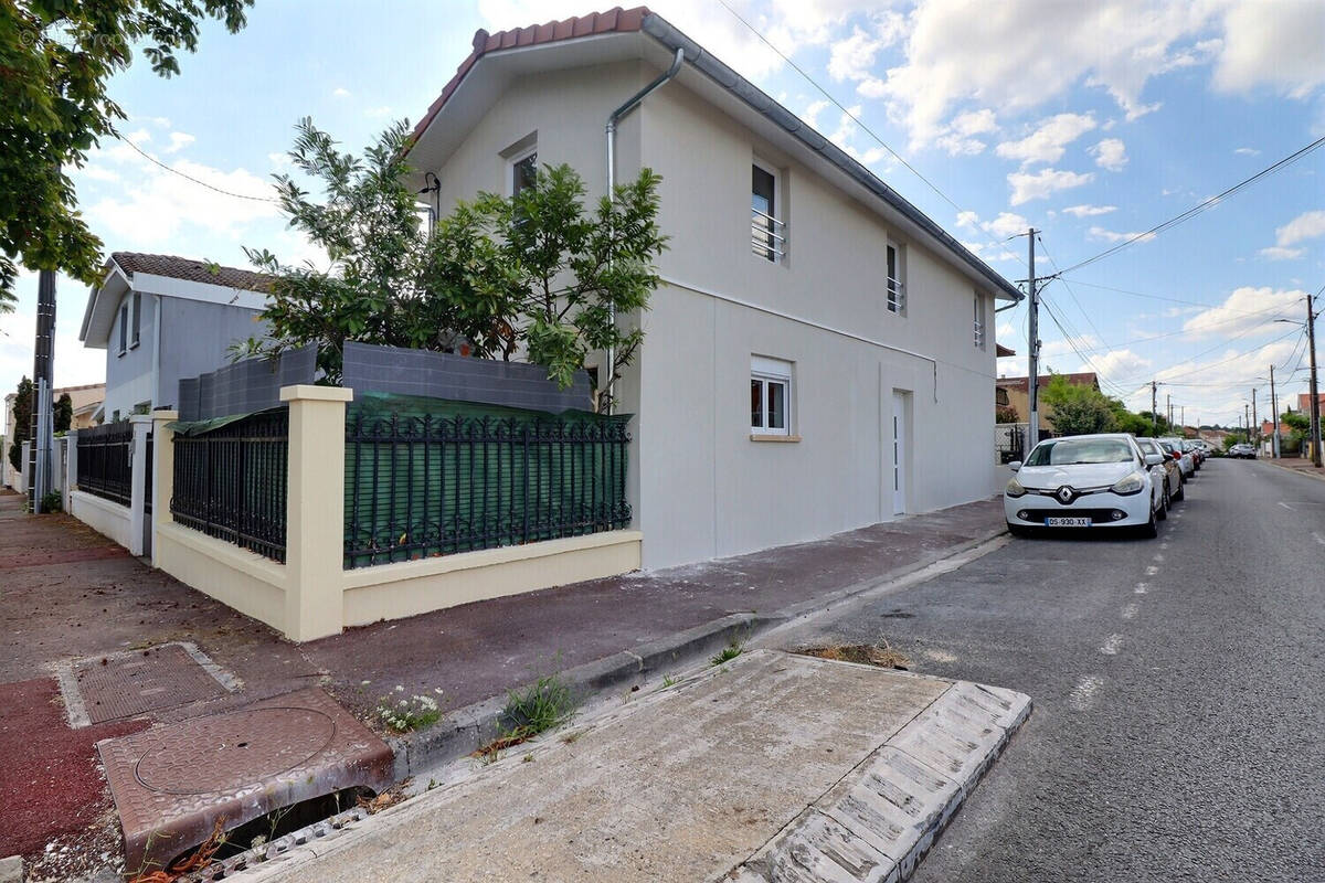 Maison à MERIGNAC
