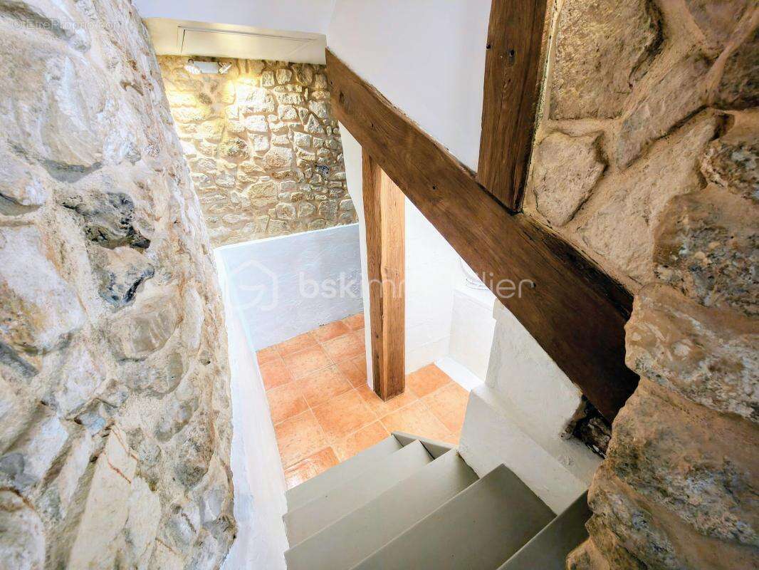 Appartement à BEYNES