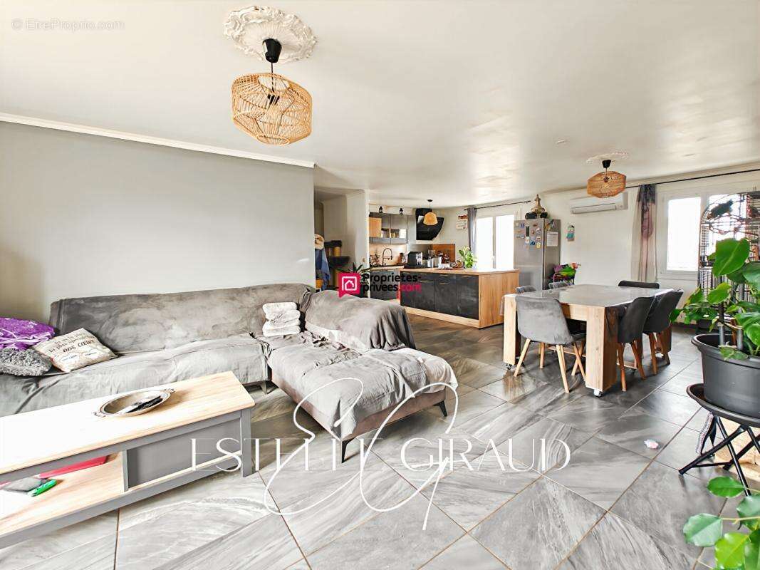 Au Somail : Villa 4 faces avec piscine, rénovée, prête à vivre - photo 6