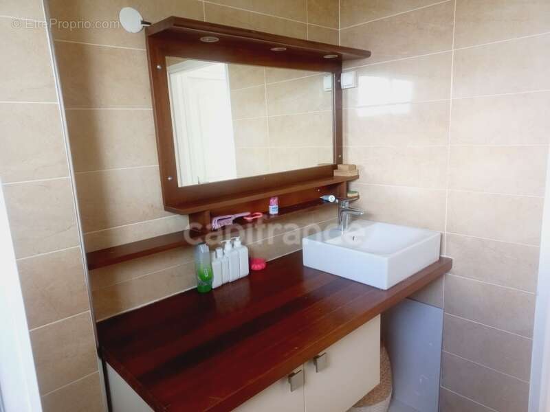Appartement à BAIE-MAHAULT