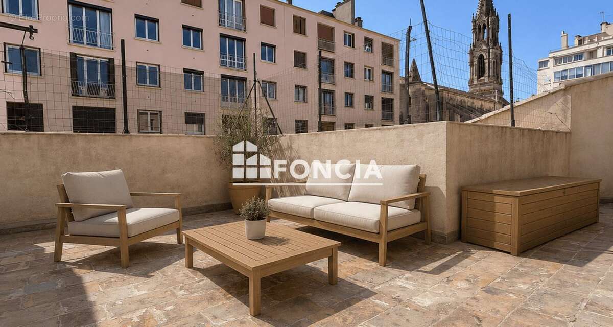 Appartement à NIMES