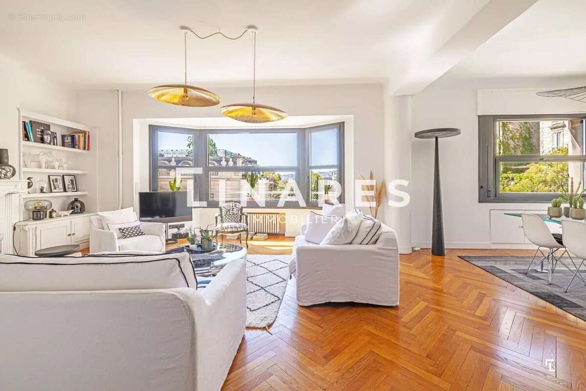 Appartement à MARSEILLE-8E