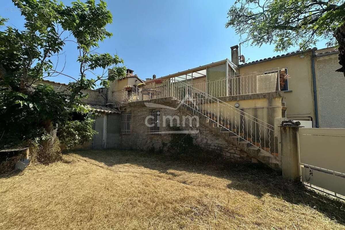 Maison de village avec jardin et appartement T3 - photo 2