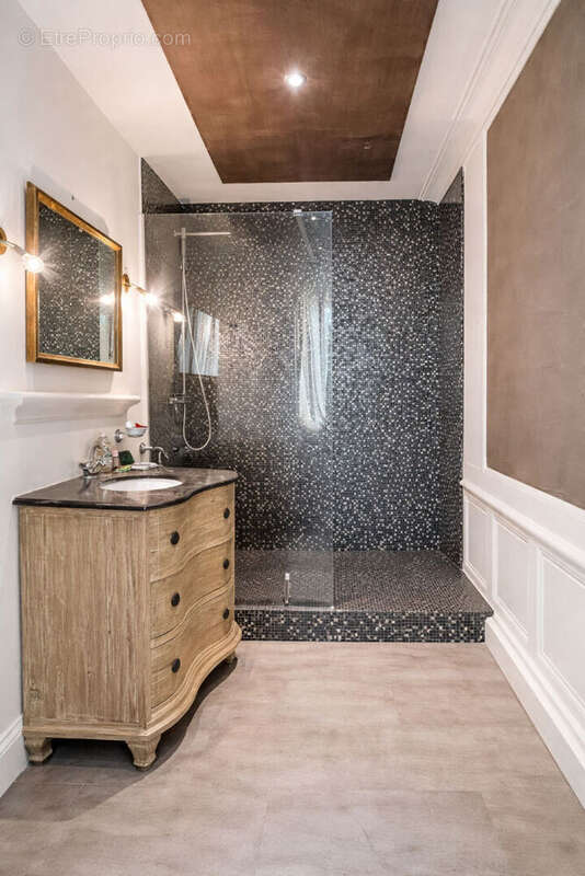 Appartement à LAMORLAYE