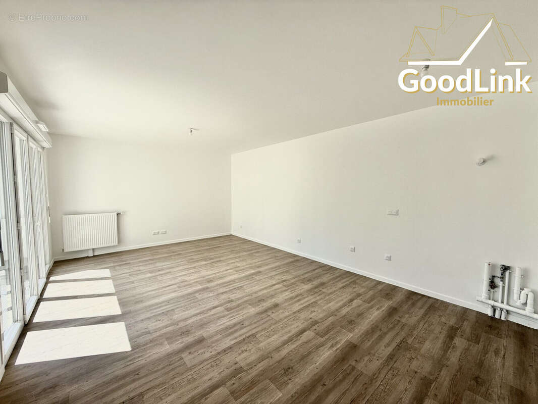 Appartement à MOISSY-CRAMAYEL