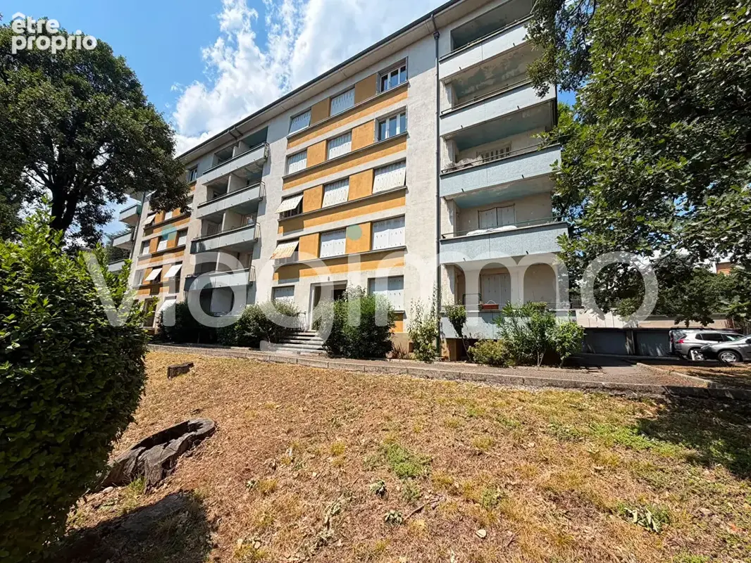 Appartement à AUBENAS