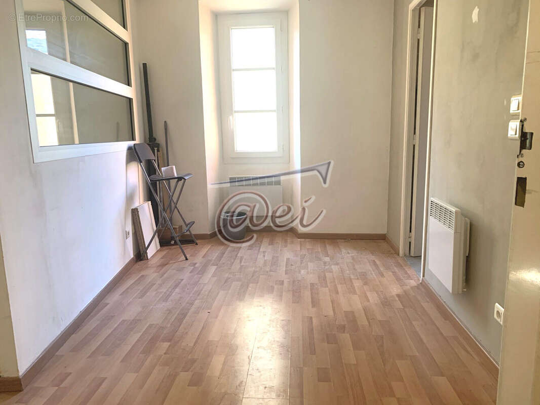 Appartement à SAINT-MAXIMIN-LA-SAINTE-BAUME