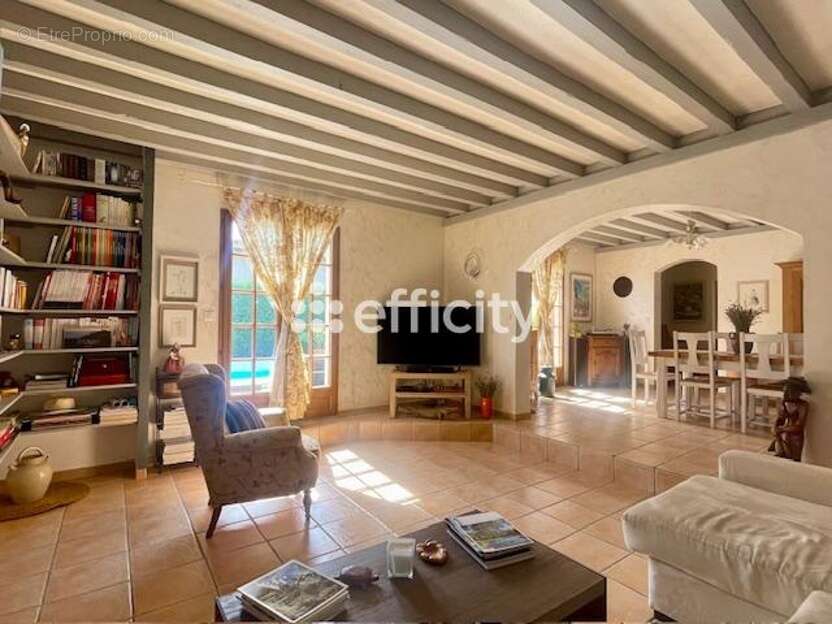 Maison à SALAISE-SUR-SANNE