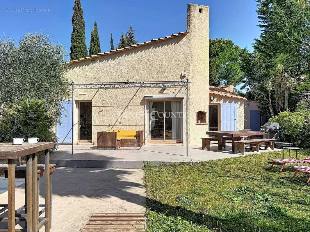 Maison à VALBONNE