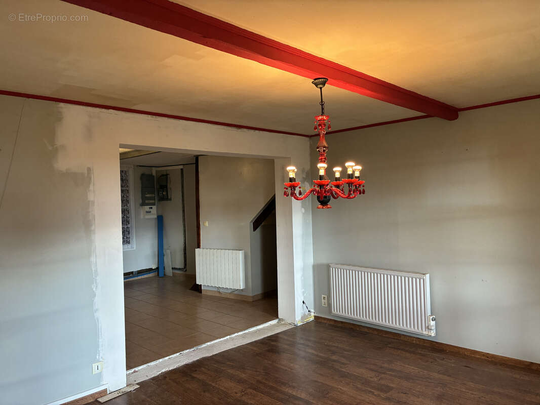 Maison à SAINT-MAGNE-DE-CASTILLON