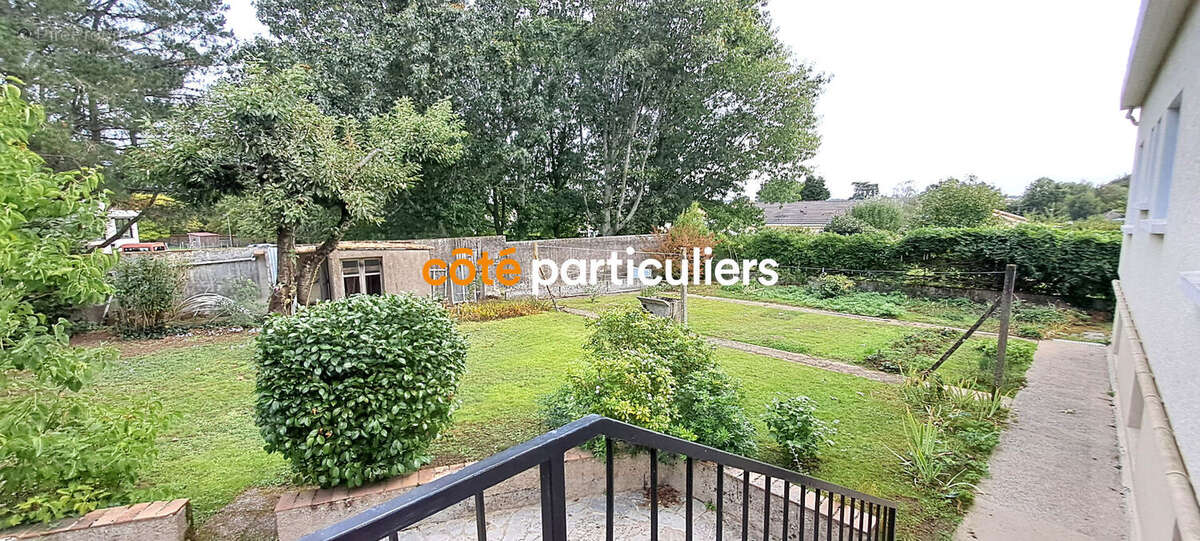 Maison familiale avec potentiel locatif . Quartier des Halles de CHOLET - photo 4