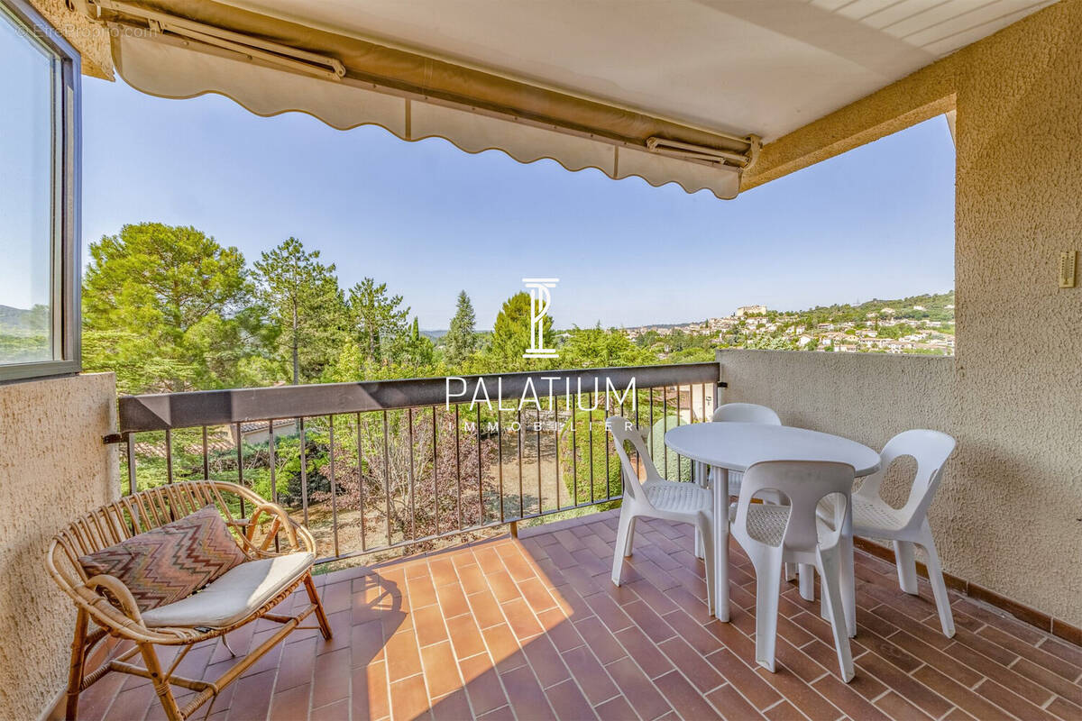 Appartement à GREOUX-LES-BAINS